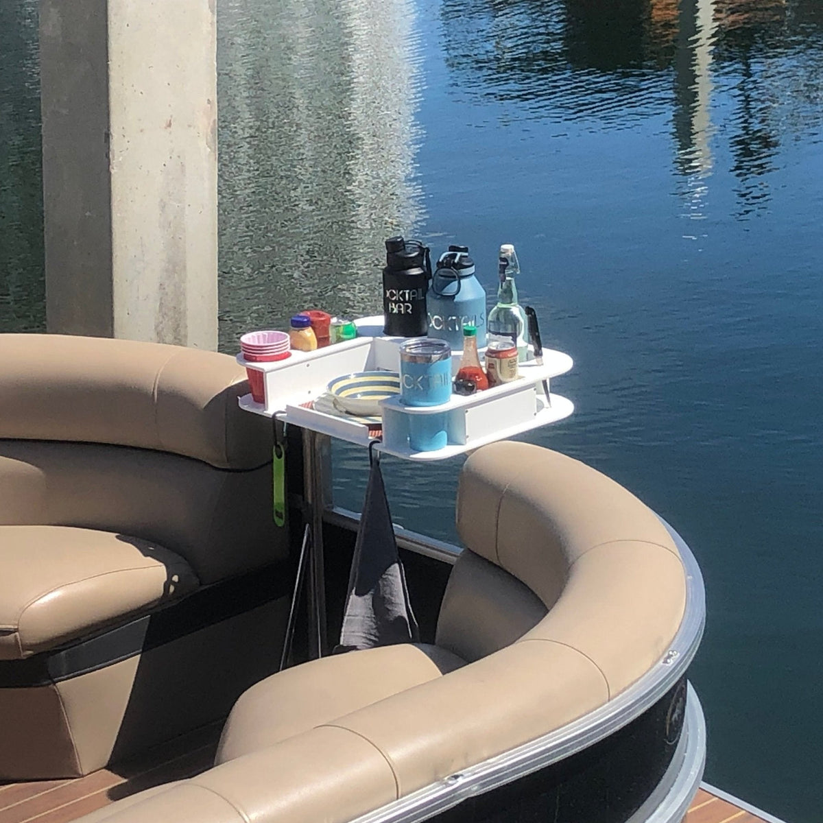 Docktail Butler with Pontoon Rail Mount
