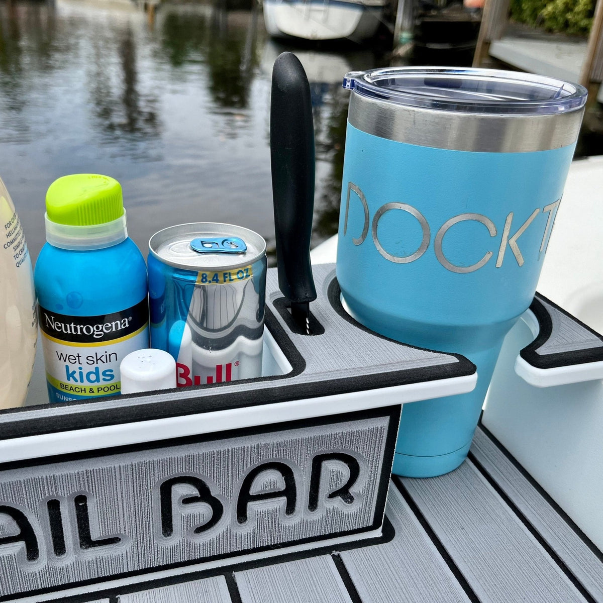 Docktail Utility Table with Rod Holder Mount